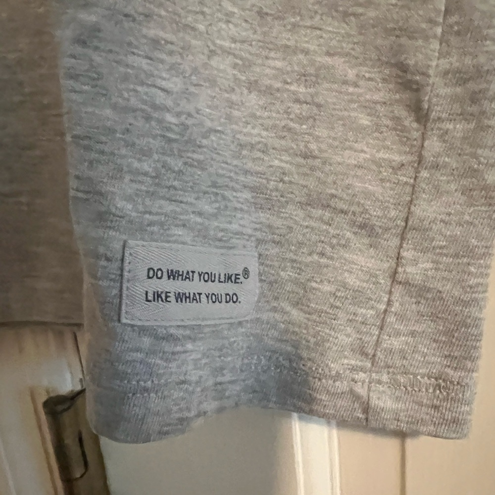 Life Is Good Women’s SS Relaxed Fit T-shirt XSMALL NWT - Picture 4 of 6